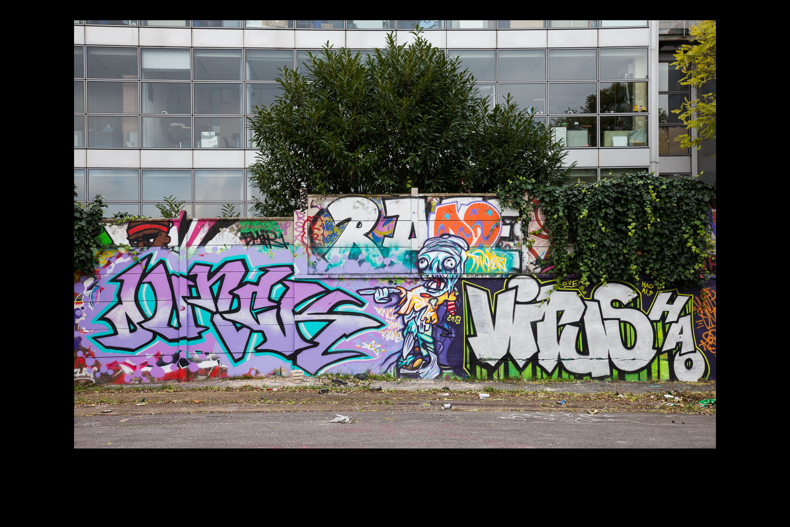 Street Art 5 (Parisian Suburbs)